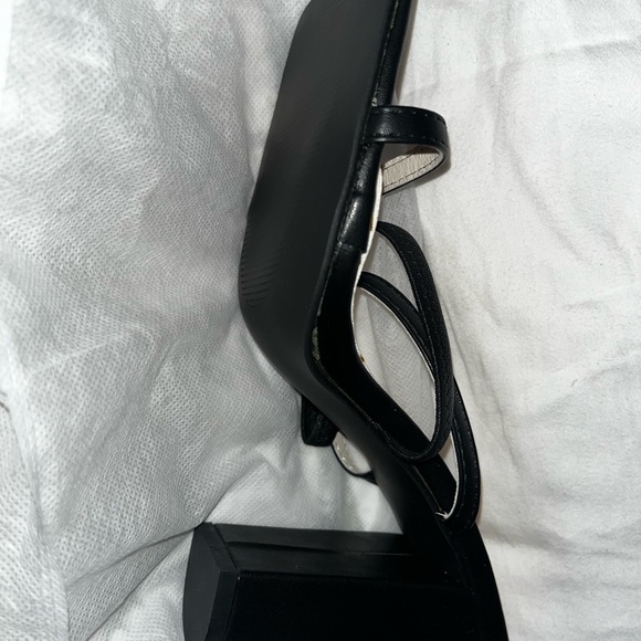 BNIB open toe strap heel - Picture 3 of 4